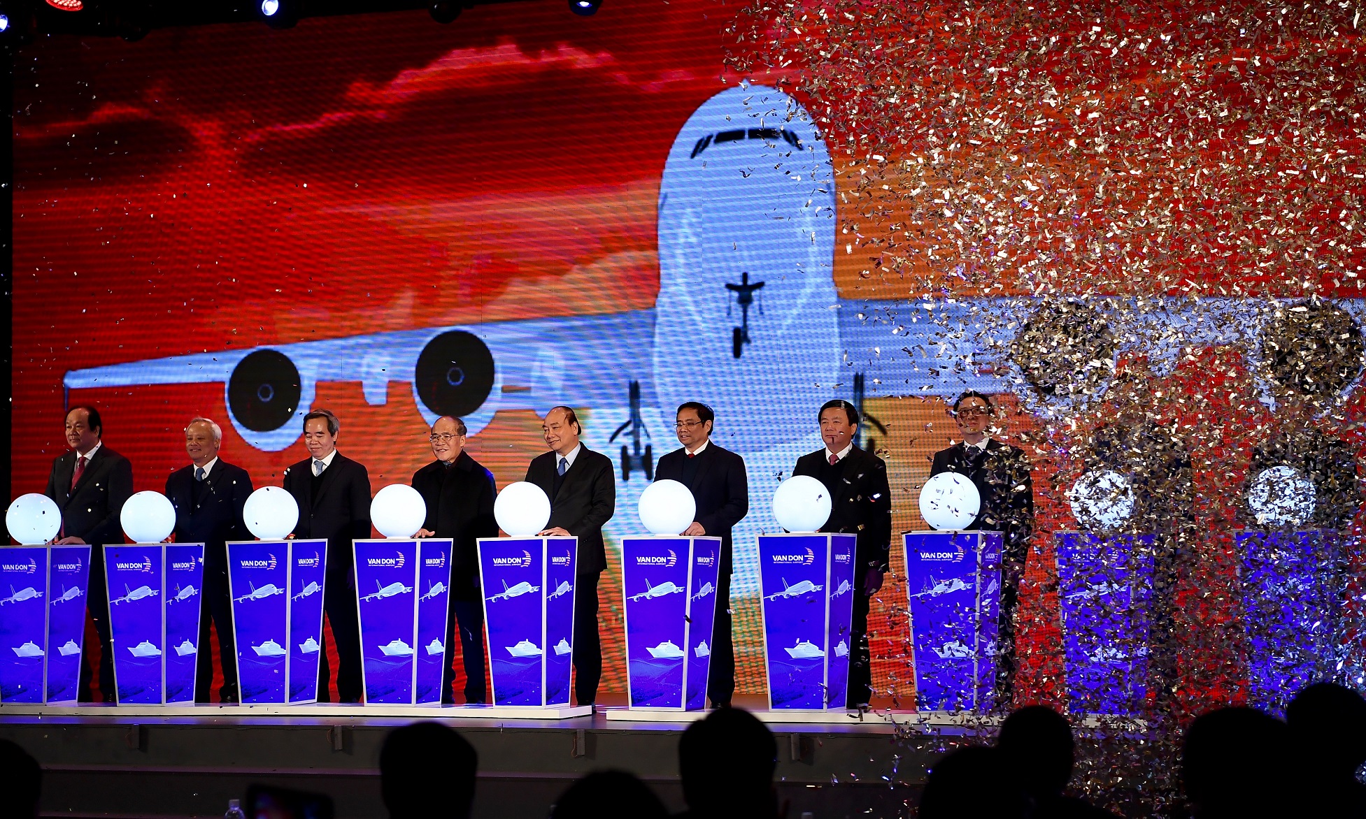 Sun[-]Group[-]khai[-]trương,[-]th&ocirc;ng[-]tuyến[-]s&acirc;n[-]bay,[-]cảng[-]biển,[-]cao[-]tốc[-]tại[-]Quảng[-]Ninh[-]trước[-]thềm[-]năm[-]mới[-]2019